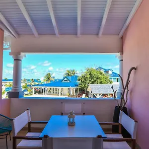 Stunning New With View Of Orient Bay Appartement