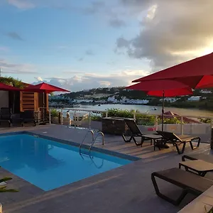 Les Balcons D'oyster Pond Resort